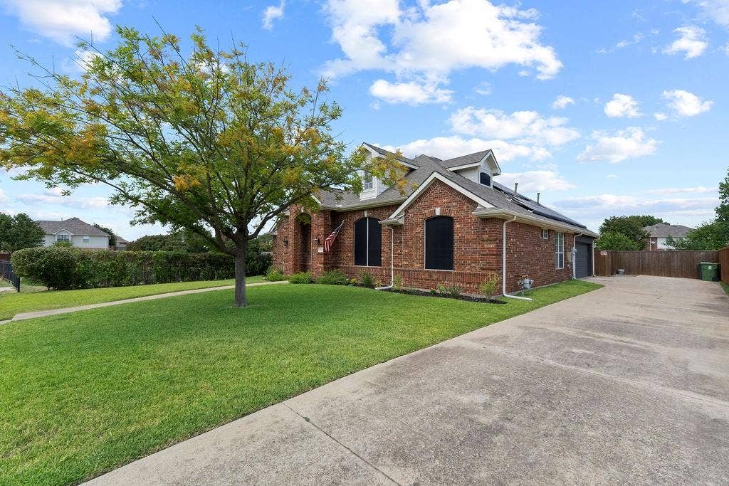 510 Hawthorne Drive, Murphy, TX 75094 510 Hawthorne Drive, Murphy, TX 75094