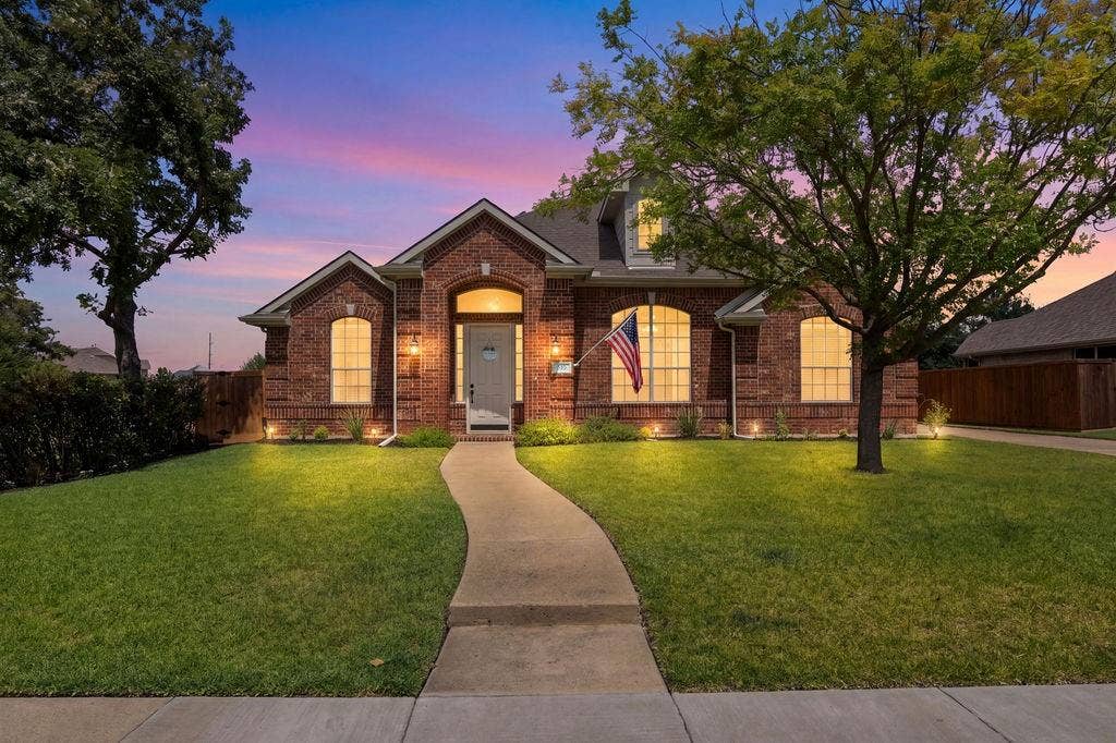 510 Hawthorne Drive, Murphy, TX 75094 510 Hawthorne Drive, Murphy, TX 75094