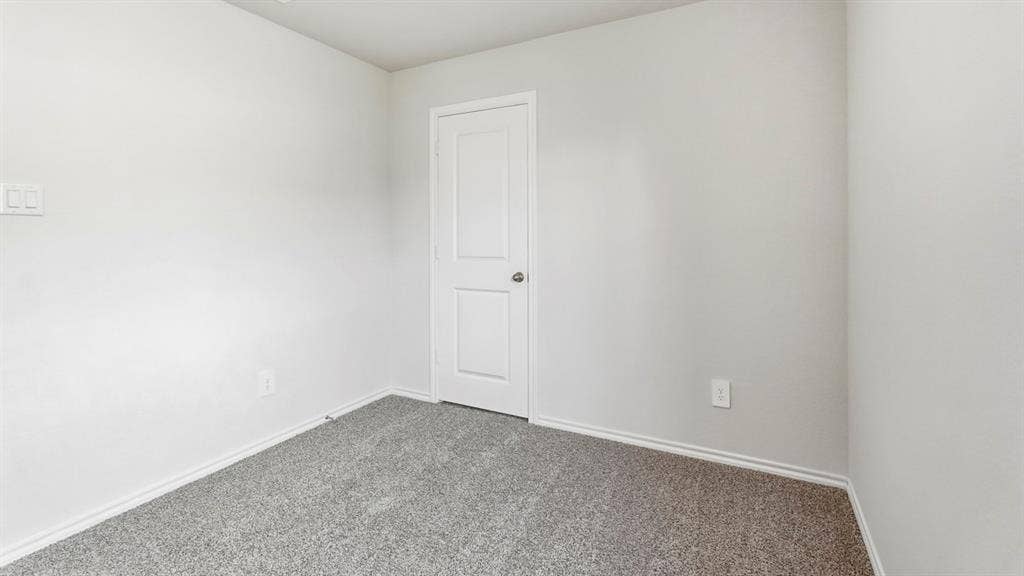 3327 Twilight Trail, Talty, TX 75126 Neutral wall color and gray carpet flooring