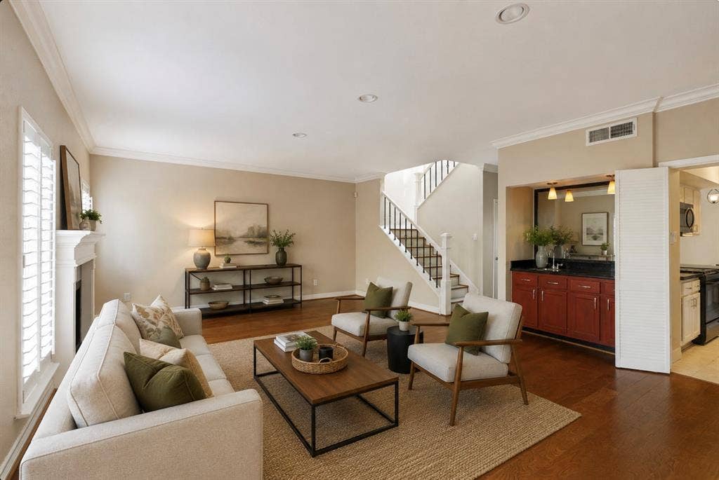 9400 Doliver Drive, #59, Houston, TX 77063 Hardwood-style flooring throughout