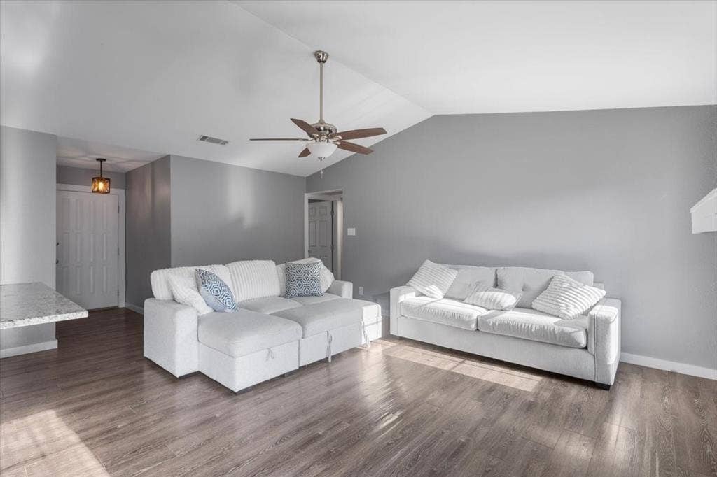 710 Southwood Drive, Athens, TX 75751 710 Southwood Drive, Athens, TX 75751