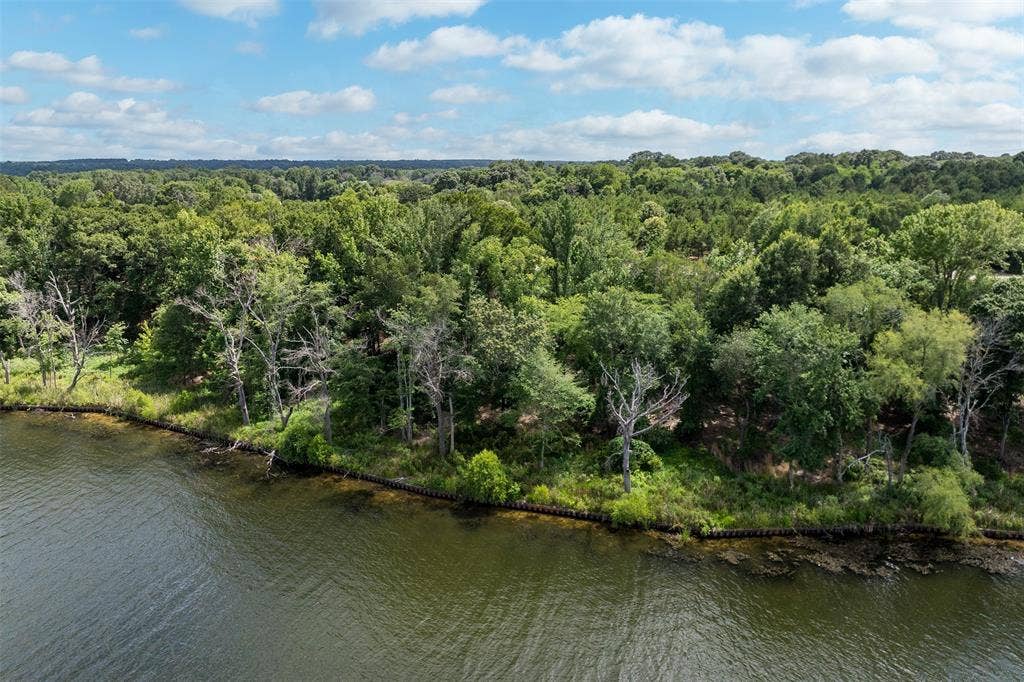 7 Windward Court, Athens, TX 75752 7 Windward Court, Athens, TX 75752