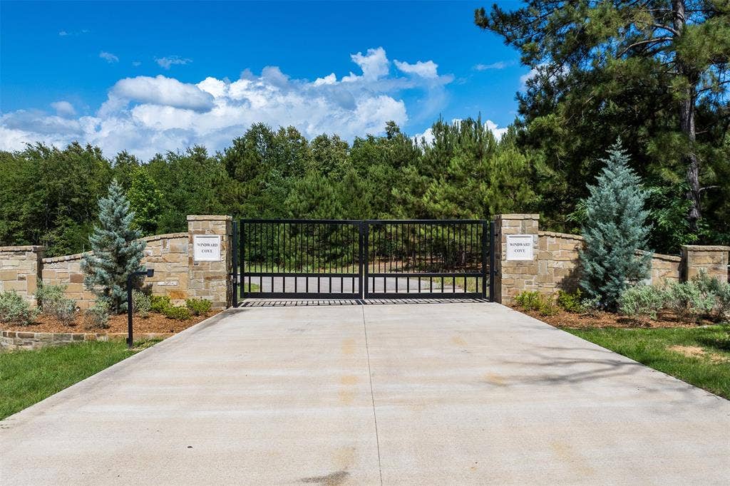 7 Windward Court, Athens, TX 75752 7 Windward Court, Athens, TX 75752