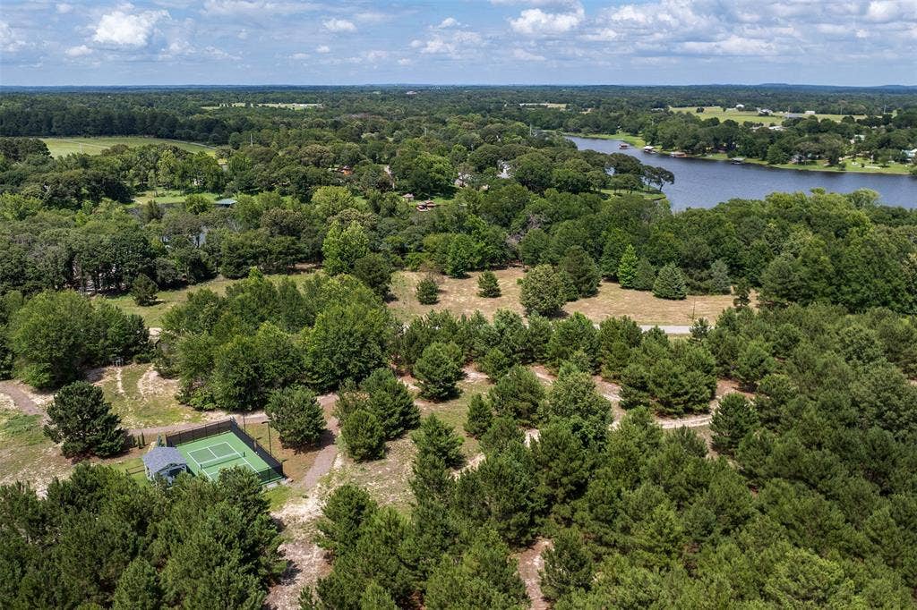 7 Windward Court, Athens, TX 75752 7 Windward Court, Athens, TX 75752