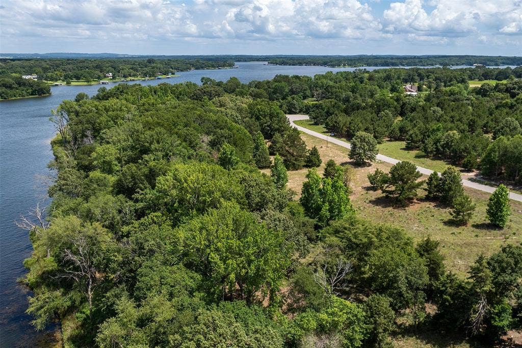 7 Windward Court, Athens, TX 75752 7 Windward Court, Athens, TX 75752