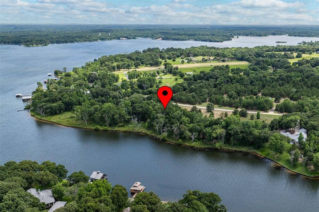 7 Windward Court, Athens, TX 75752 7 Windward Court, Athens, TX 75752