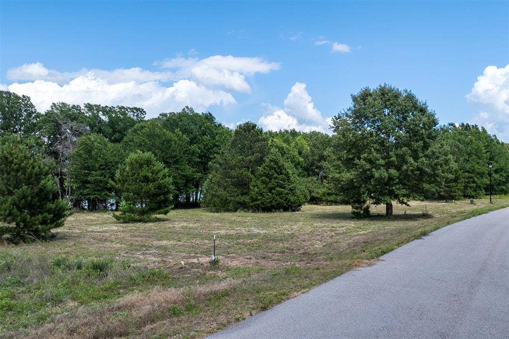 7 Windward Court, Athens, TX 75752 7 Windward Court, Athens, TX 75752