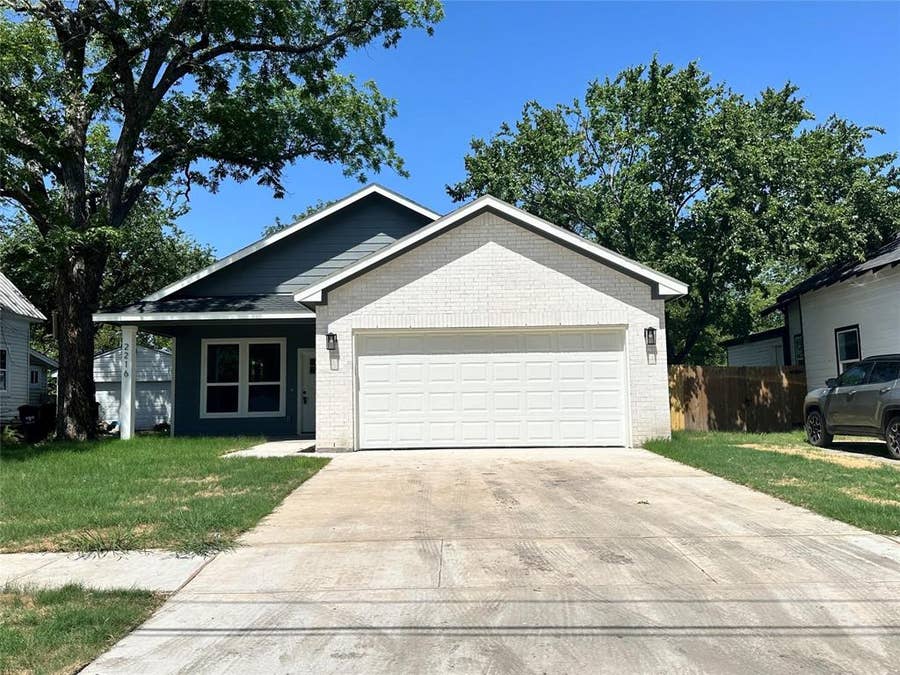 Property photo for 2216 Langford Street, Greenville, TX