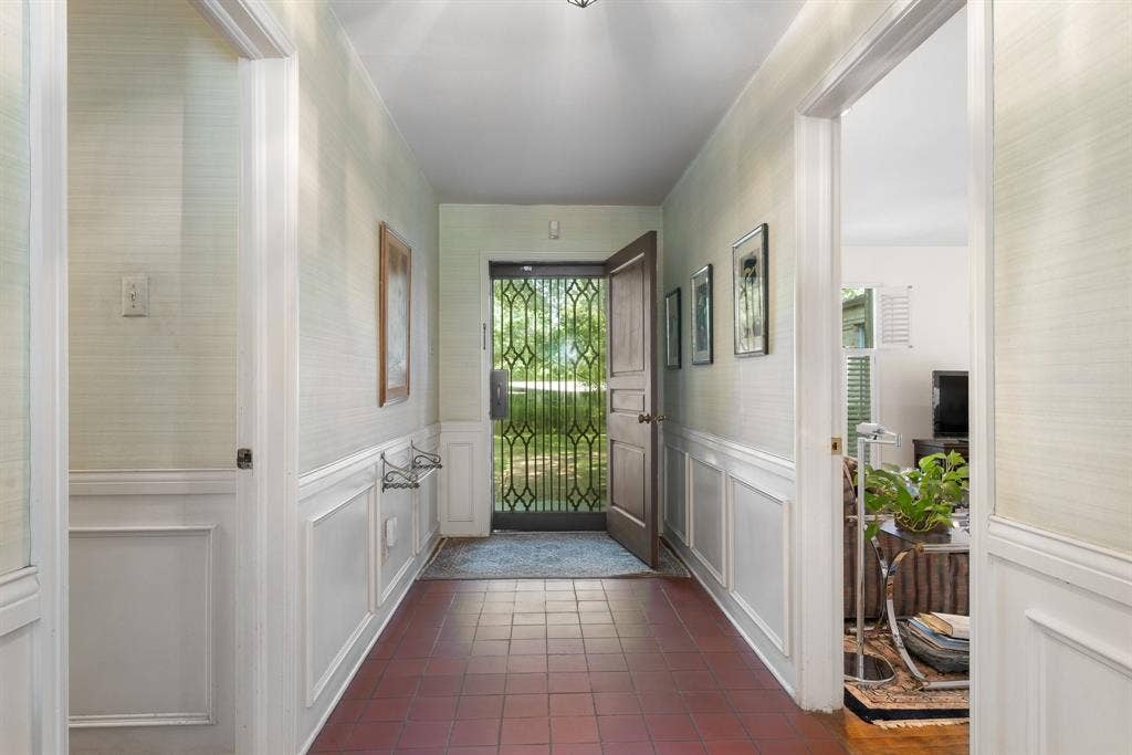 13828 Hillcrest Road, Dallas, TX 75240 13828 Hillcrest Road, Dallas, TX 75240