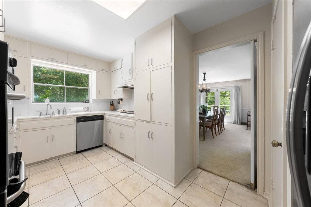 13828 Hillcrest Road, Dallas, TX 75240 13828 Hillcrest Road, Dallas, TX 75240