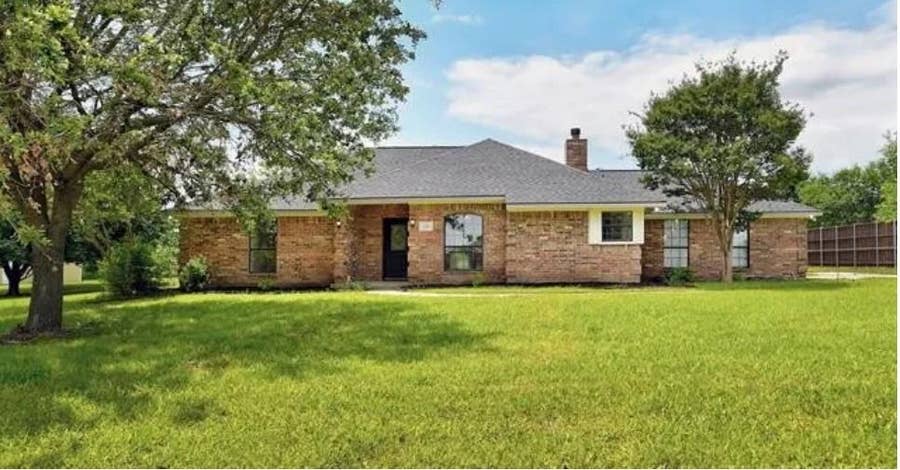 Property photo for 130 Hunters Glen Drive, Wylie, TX