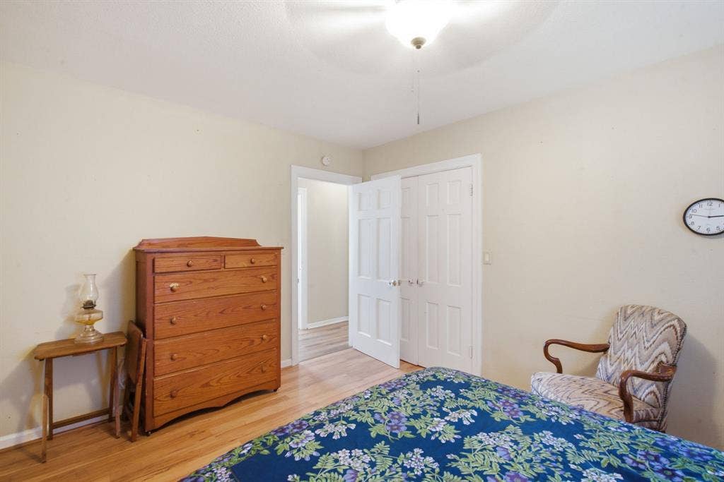 112 Sandra Drive, Azle, TX 76020 112 Sandra Drive, Azle, TX 76020