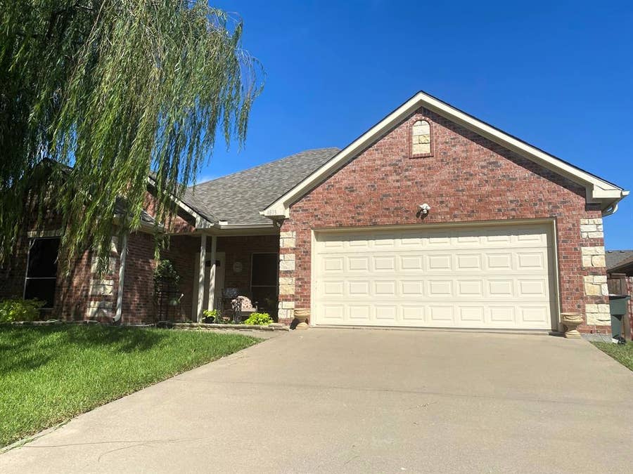 Property photo for 4813 Indio Lane, Sherman, TX