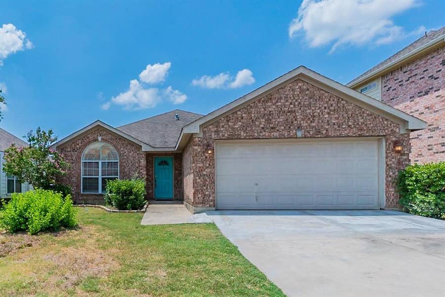 Property photo for 8741 Lariat Circle, Fort Worth, TX