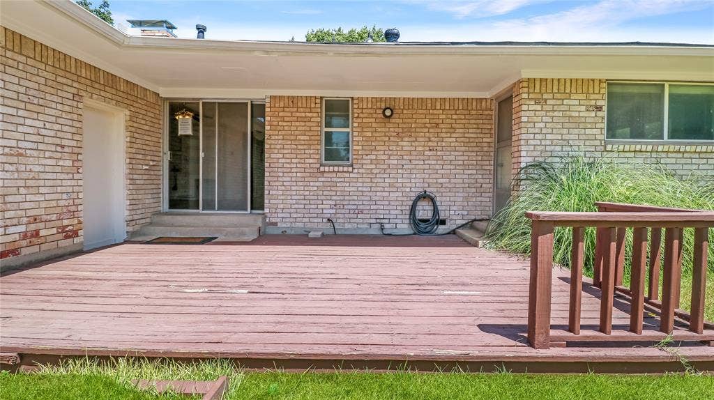 1526 Charleston Drive, Garland, TX 75041 1526 Charleston Drive, Garland, TX 75041