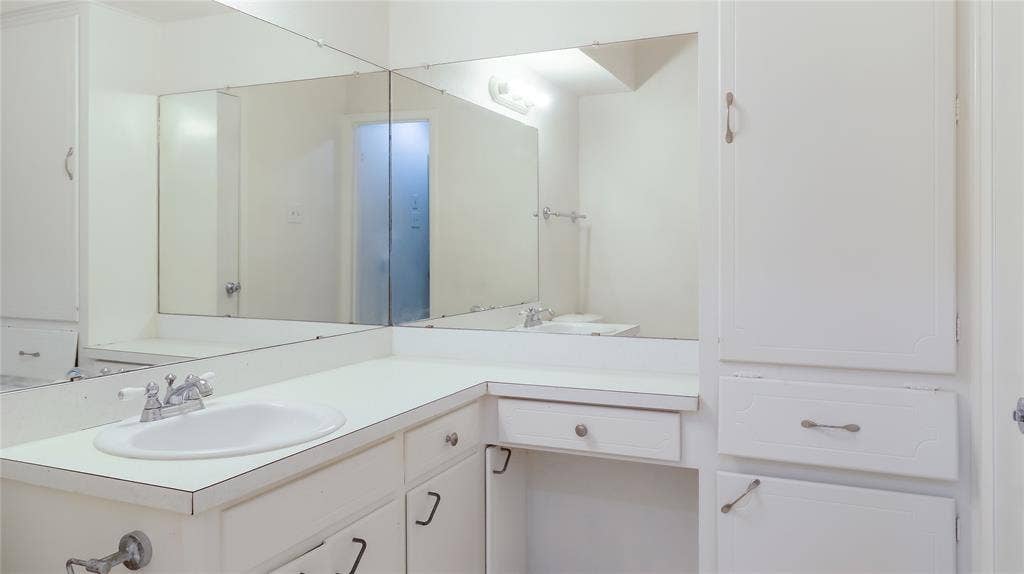 1526 Charleston Drive, Garland, TX 75041 1526 Charleston Drive, Garland, TX 75041