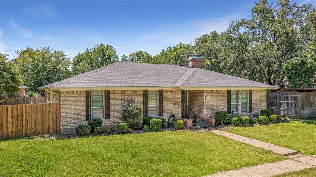 1526 Charleston Drive, Garland, TX 75041 1526 Charleston Drive, Garland, TX 75041