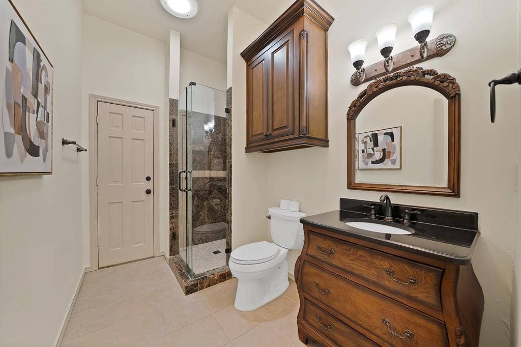 3516 Nancy Court, Plano, TX 75023 3516 Nancy Court, Plano, TX 75023