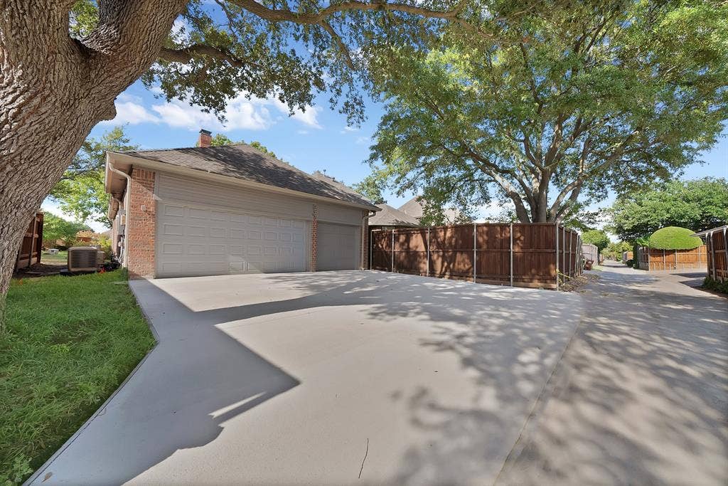 3516 Nancy Court, Plano, TX 75023 3516 Nancy Court, Plano, TX 75023