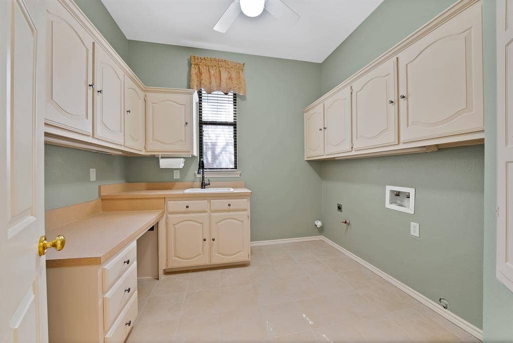 3516 Nancy Court, Plano, TX 75023 3516 Nancy Court, Plano, TX 75023