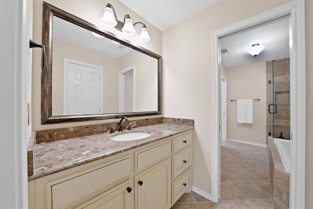 3516 Nancy Court, Plano, TX 75023 3516 Nancy Court, Plano, TX 75023