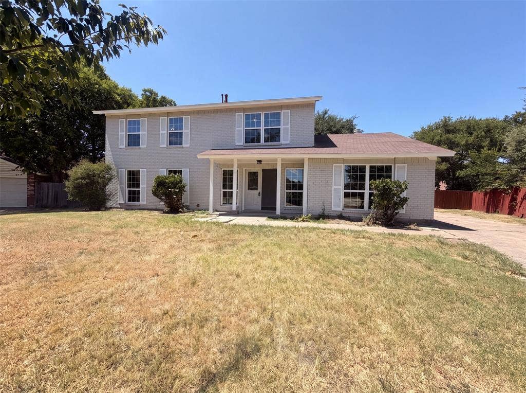 526 Royal Valley Road, Grand Prairie, TX 75052 526 Royal Valley Road, Grand Prairie, TX 75052