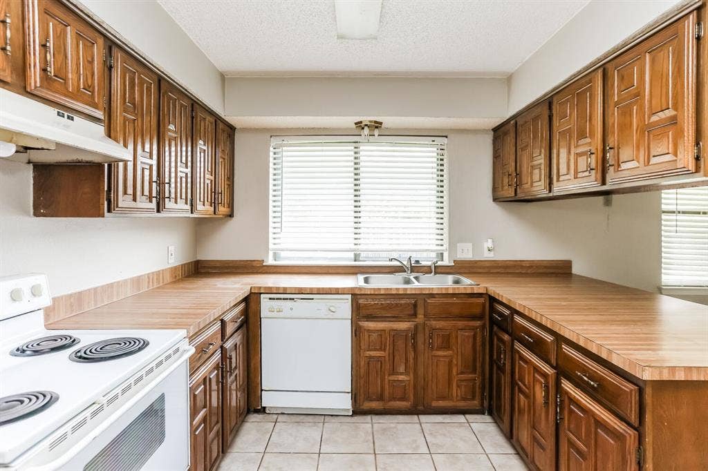 7404 Cheryl Court, Watauga, TX 76148 7404 Cheryl Court, Watauga, TX 76148