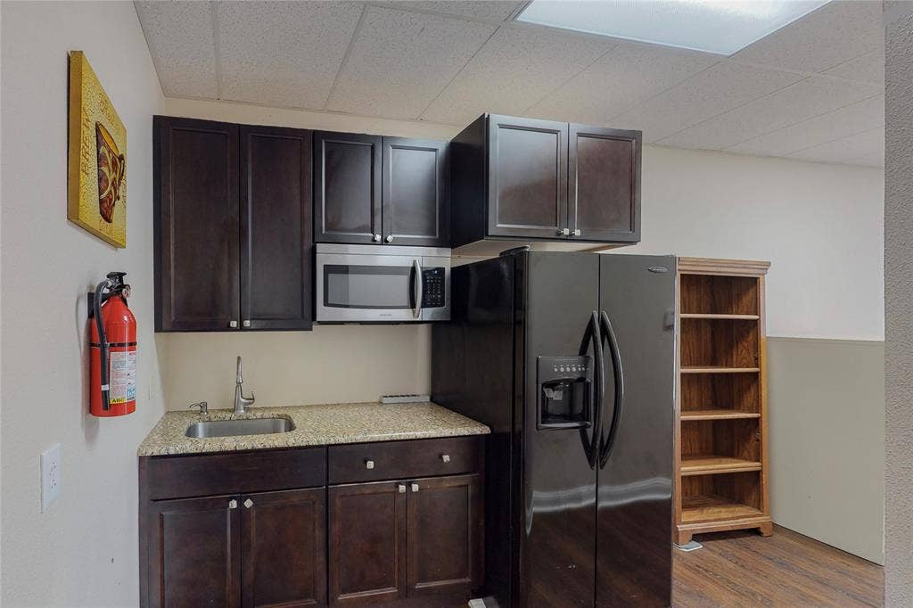 115 W Main Street, Grand Prairie, TX 75050 115 W Main Street, Grand Prairie, TX 75050