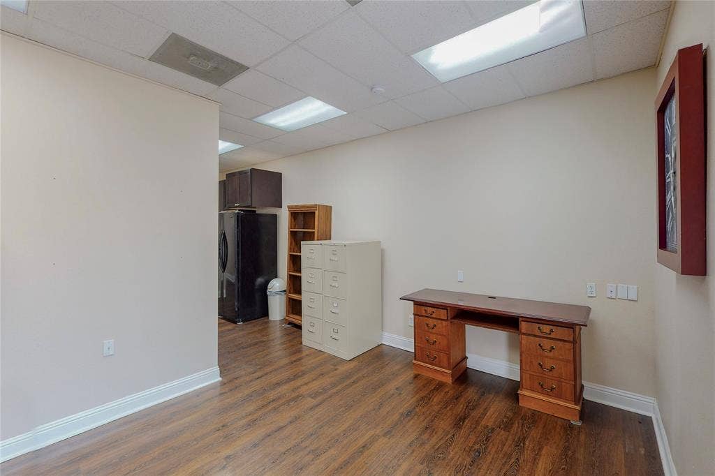 115 W Main Street, Grand Prairie, TX 75050 115 W Main Street, Grand Prairie, TX 75050