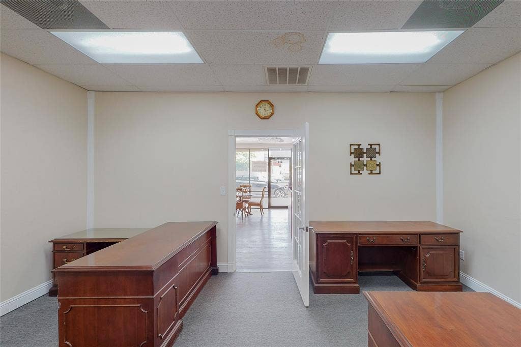 115 W Main Street, Grand Prairie, TX 75050 115 W Main Street, Grand Prairie, TX 75050