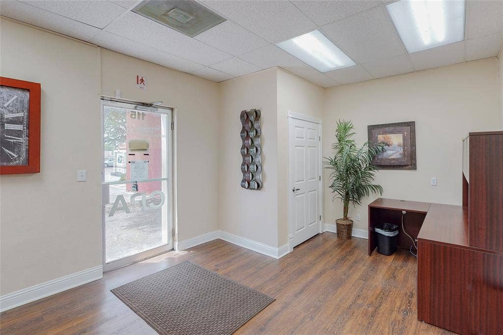 115 W Main Street, Grand Prairie, TX 75050 115 W Main Street, Grand Prairie, TX 75050