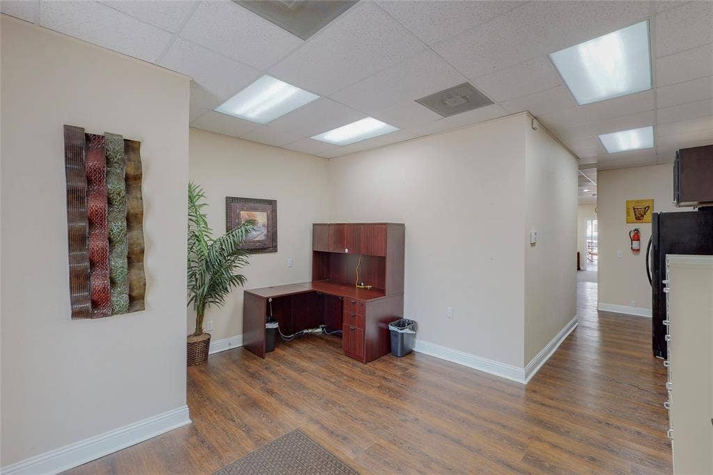 115 W Main Street, Grand Prairie, TX 75050 115 W Main Street, Grand Prairie, TX 75050