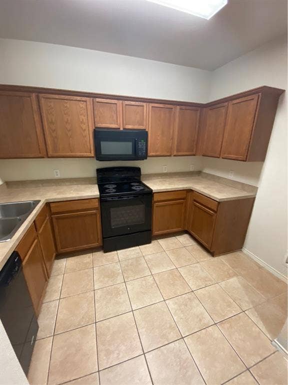 2734 Hyde Park Drive, Grand Prairie, TX 75050 2734 Hyde Park Drive, Grand Prairie, TX 75050
