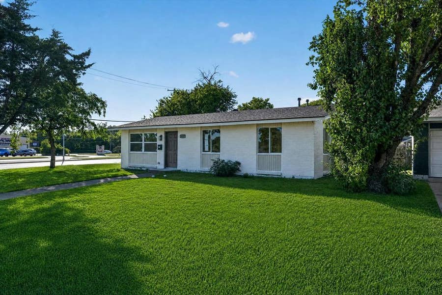 Property photo for 1037 W Grubb Drive, Mesquite, TX