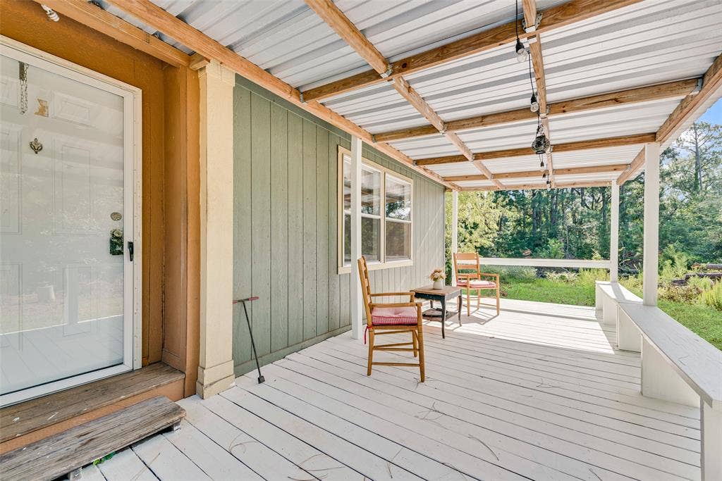 7401 County Road 4613, Athens, TX 75752