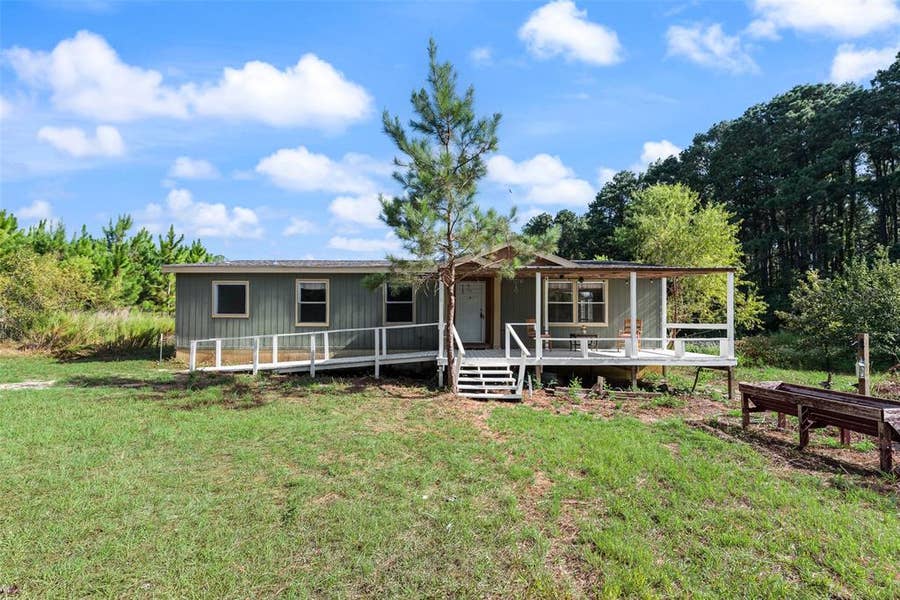 Property photo for 7401 County Road 4613, Athens, TX