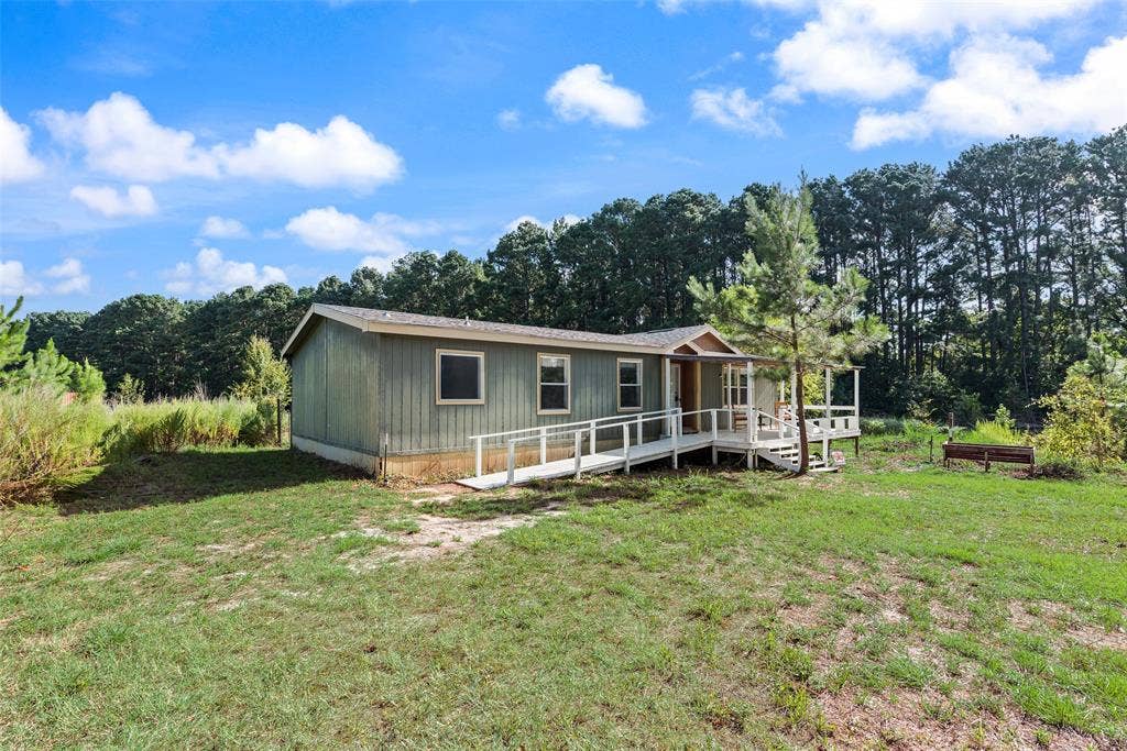 7401 County Road 4613, Athens, TX 75752