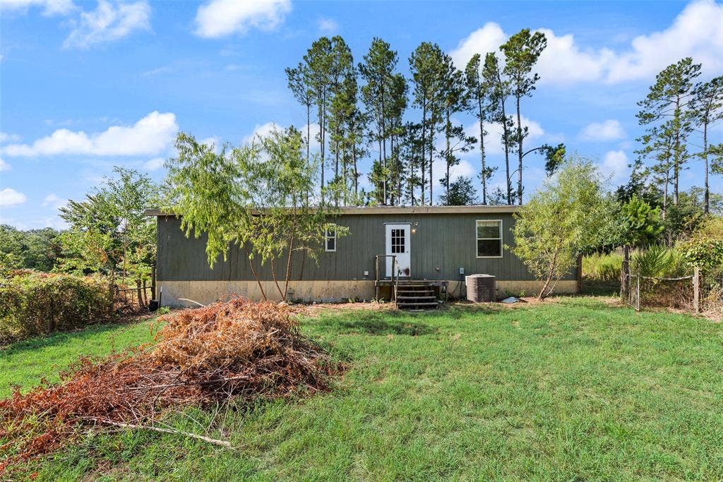 7401 County Road 4613, Athens, TX 75752