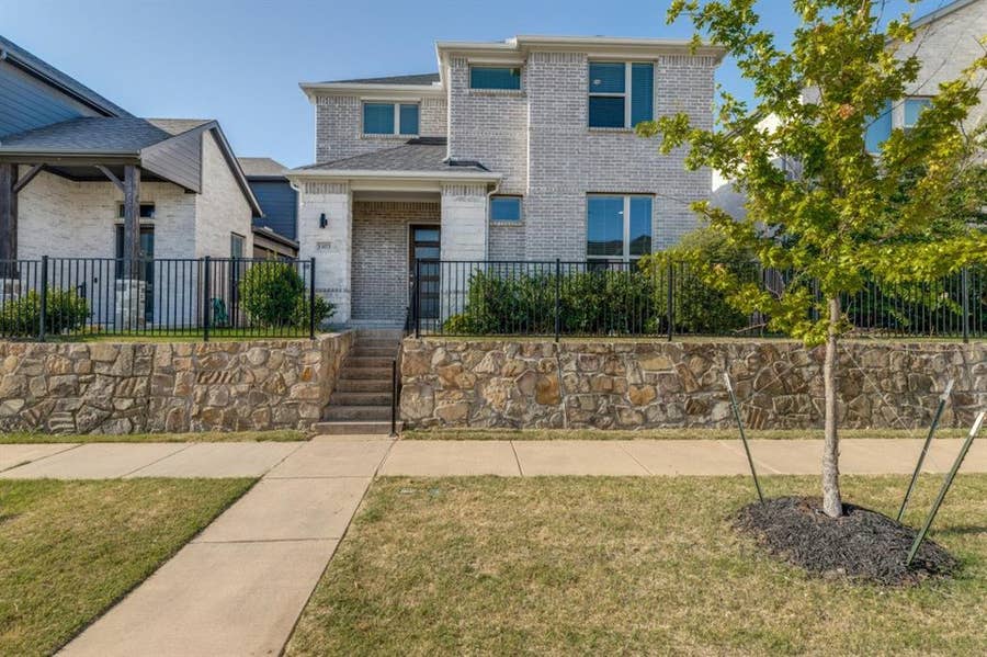 Property photo for 13173 cooper river Trail, Frisco, TX