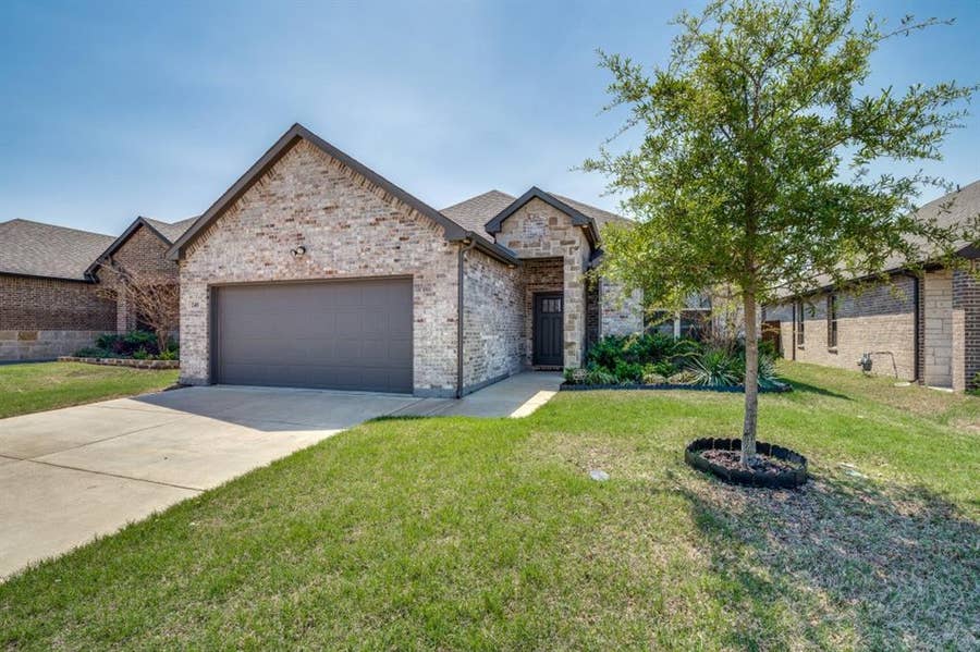 Property photo for 248 Braves Way, Lavon, TX