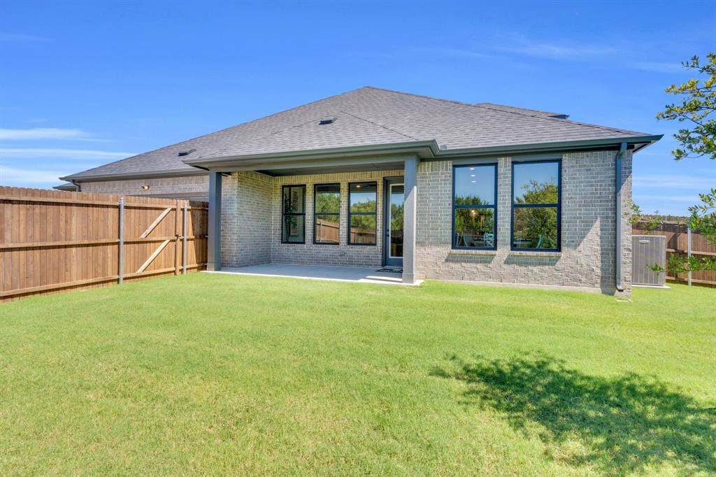 1908 Barrix Lane, DeSoto, TX 75115 1908 Barrix Lane, DeSoto, TX 75115
