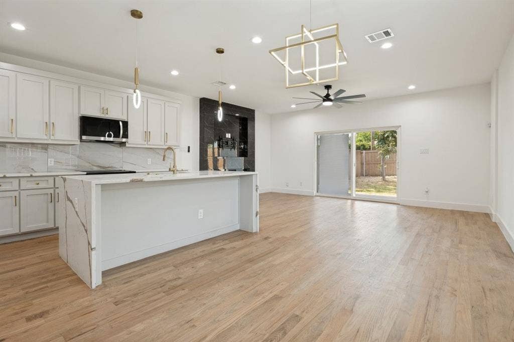 3728 Mount Ranier Street, Dallas, TX 75211 3728 Mount Ranier Street, Dallas, TX 75211