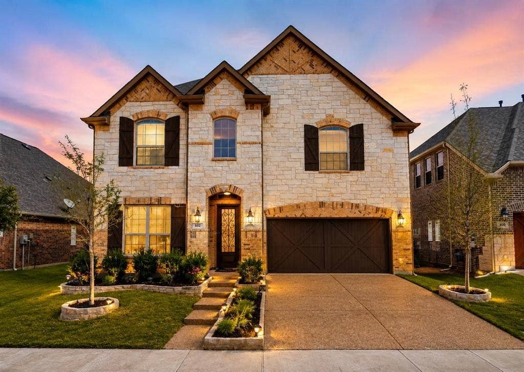 602 bridgewater Street, Euless, TX 76039 602 bridgewater Street, Euless, TX 76039