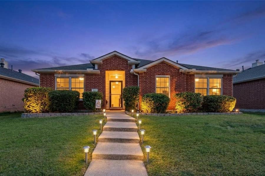 Property photo for 305 Cobblestone Drive, Wylie, TX
