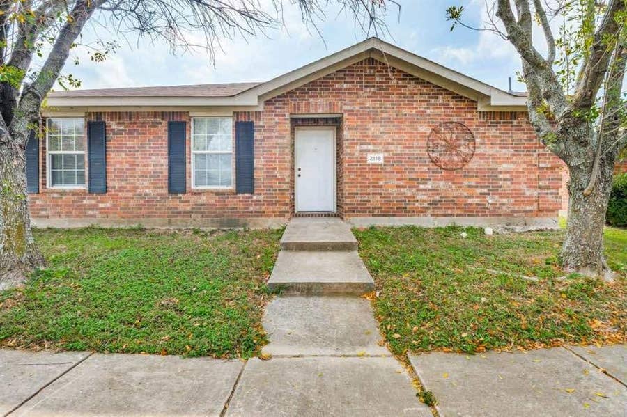 Property photo for 2118 Augusta Street, Lancaster, TX