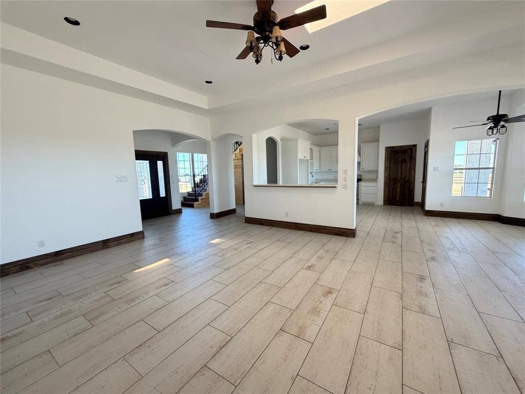 1015 Curry Road, Waxahachie, TX 75167 1015 Curry Road, Waxahachie, TX 75167