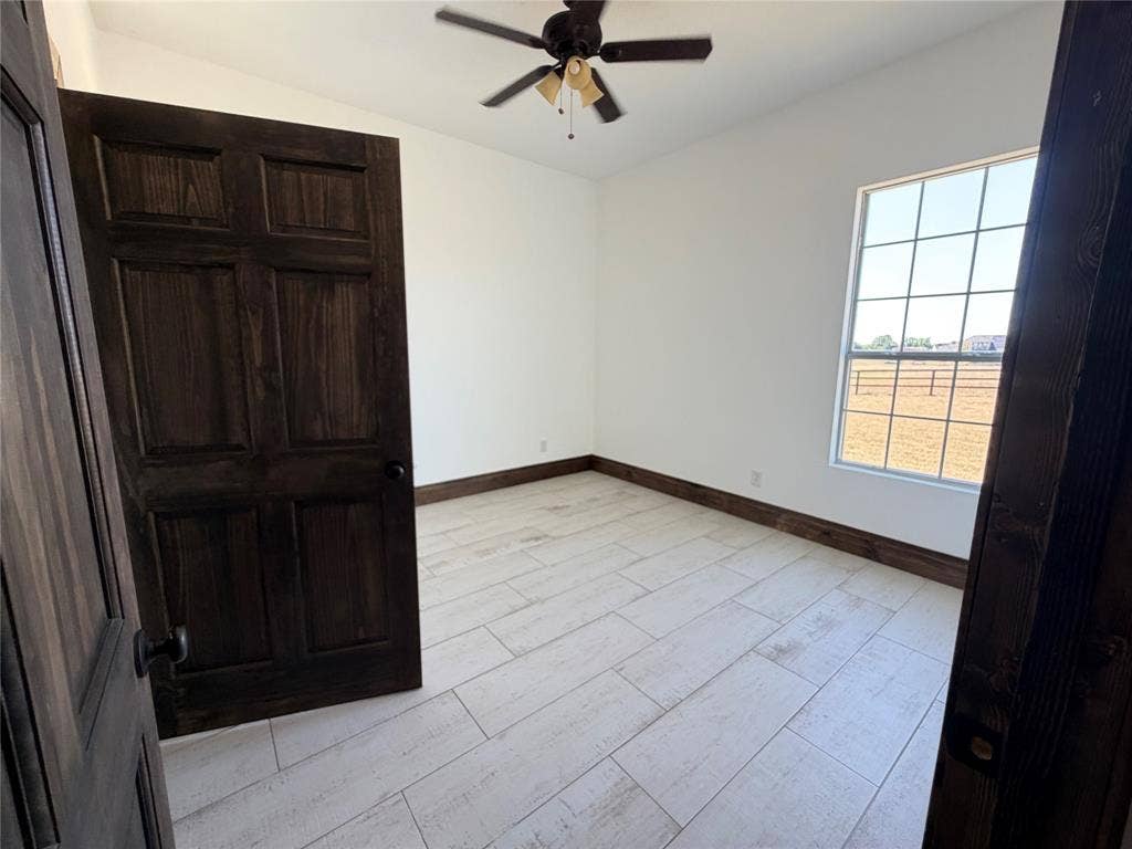 1015 Curry Road, Waxahachie, TX 75167 1015 Curry Road, Waxahachie, TX 75167