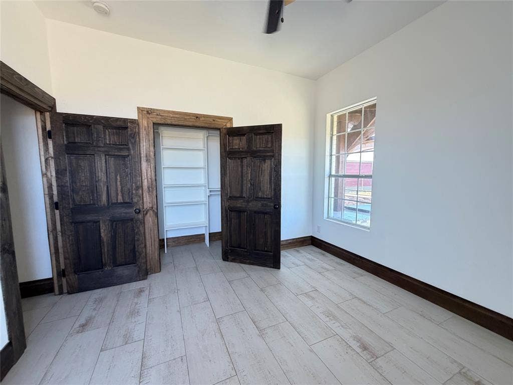 1015 Curry Road, Waxahachie, TX 75167 1015 Curry Road, Waxahachie, TX 75167