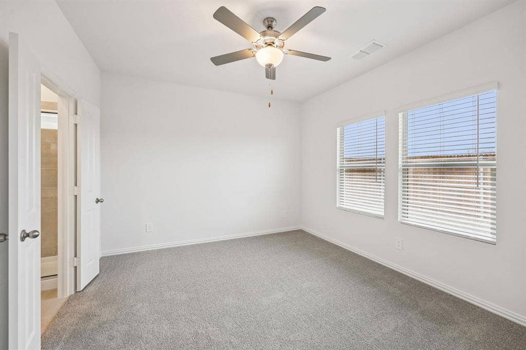 1625 Arches Road, Anna, TX 75409 Photo is not of the actual home, but is an inspirational photo of builder’s model home and may depict options, furnishings, and/or decorator features that are not included.