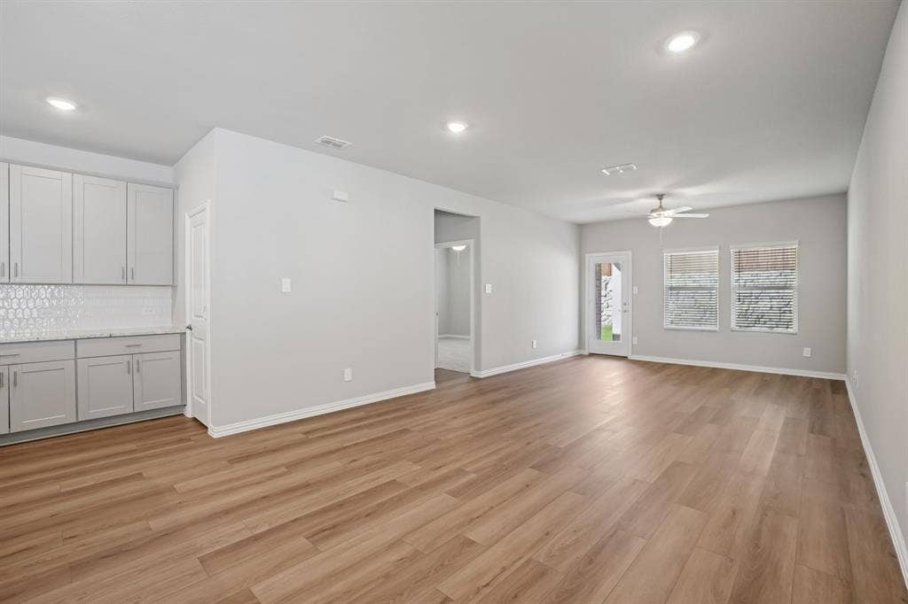1617 Arches Road, Anna, TX 75409 Photo is not of the actual home, but is an inspirational photo of builder’s model home and may depict options, furnishings, and/or decorator features that are not included.